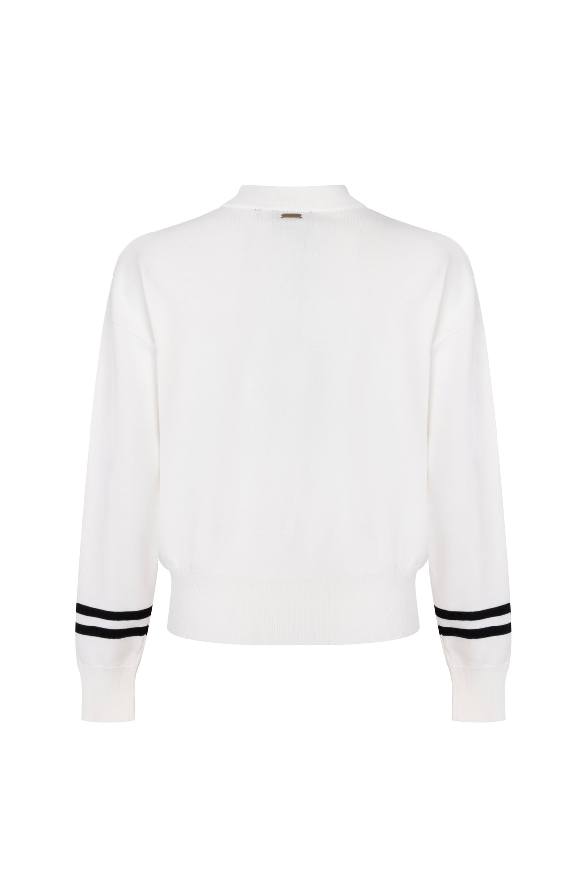 Offwhite en zwarte sweater Lexi van Ann & You, zachte stof, met lange mouwen en ronde hals, gedragen door een model.