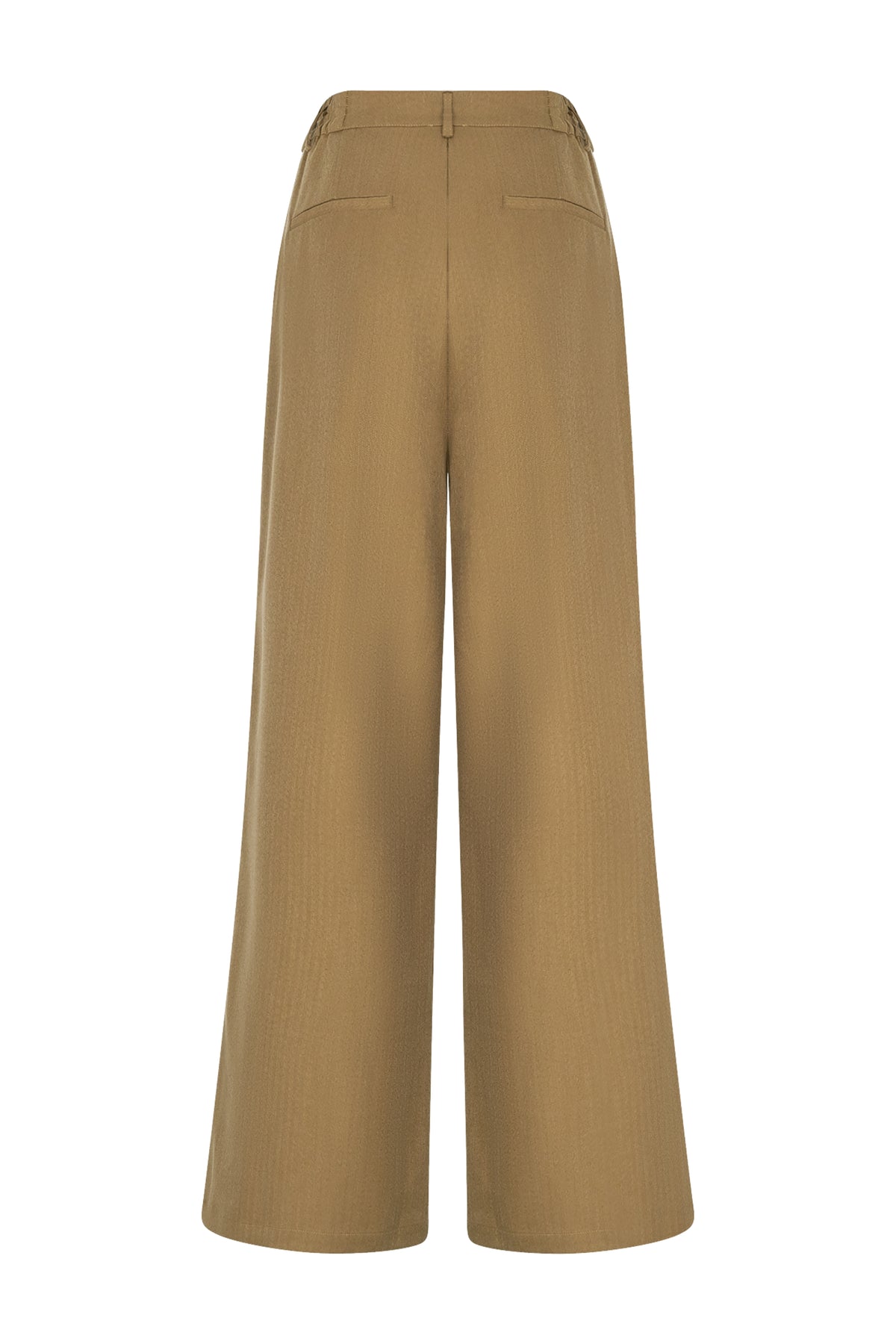 Lichte groene broek van Studio Amaya, The Always Green, met comfortabele pasvorm en casual stijl, gedragen door een model.