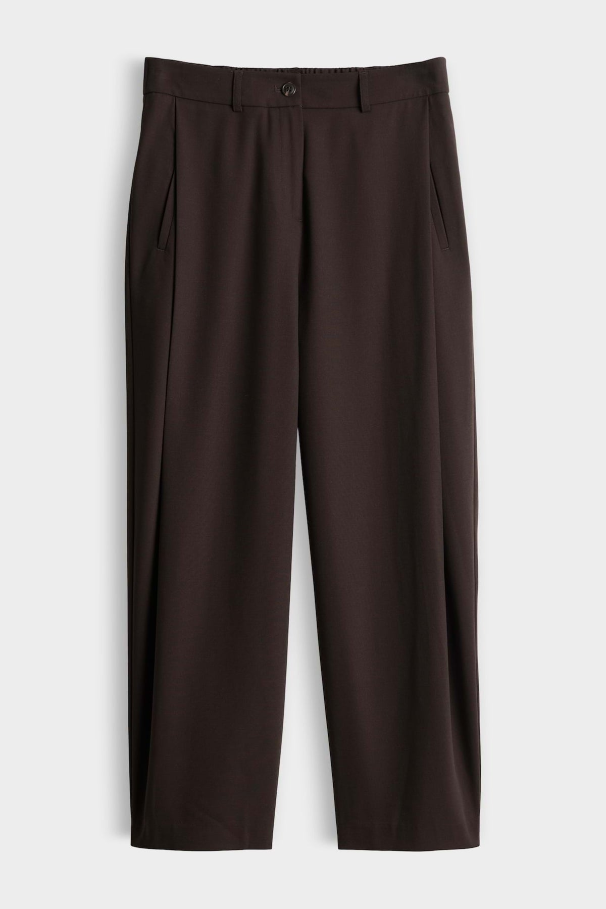 Zwarte Myhi Affogato broek van Opus met rechte pasvorm en elastische taille, gedragen door een persoon in een lichte blouse.