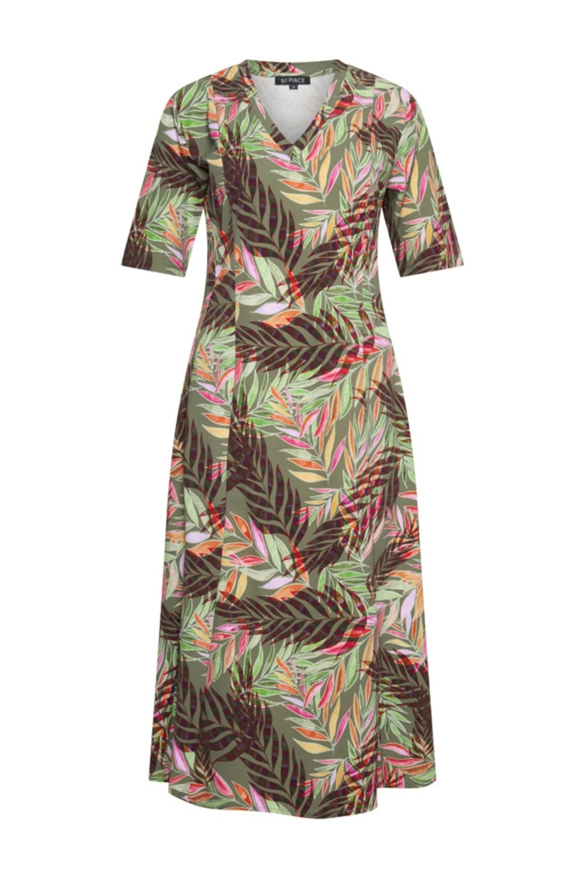 Olijfgroene travel jurk met potloodsnit en takkenprint van Mi Piace, perfect voor stijlvolle reisoutfits.