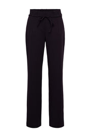 Lange broek Grace Deep Plum van &Co woman met een pasvorm en diepe paarse kleur, zichtbaar op de afbeelding.