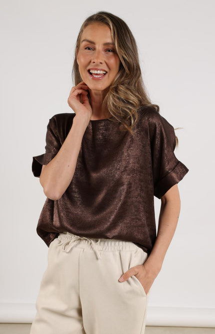 Top Irene Shiny Dark Chocolate NKF01024