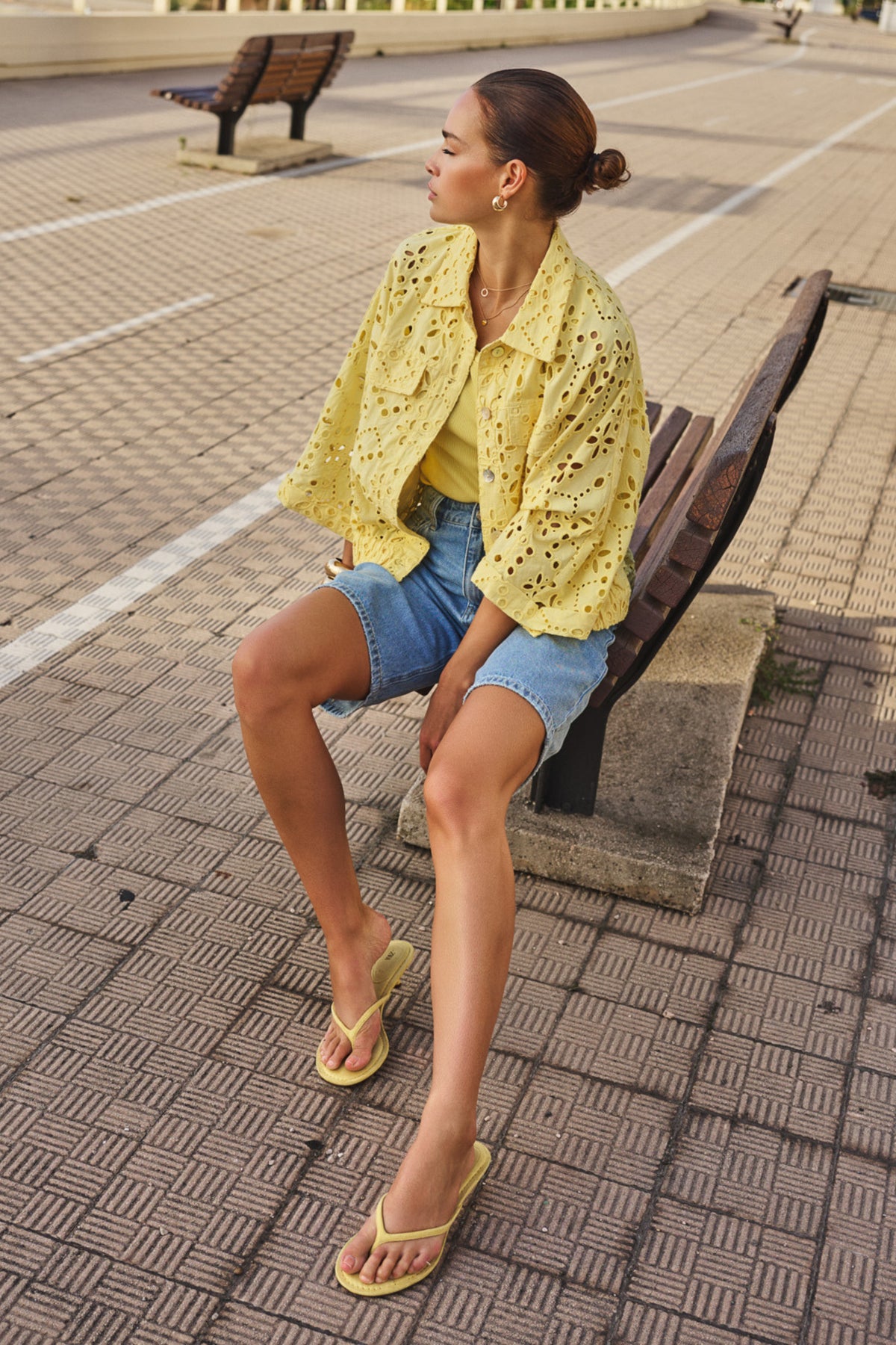 Blauwe denim bermuda shorts voor heren van EsQualo, casual korte broek met rechte pasvorm en hoogwaardige stof.