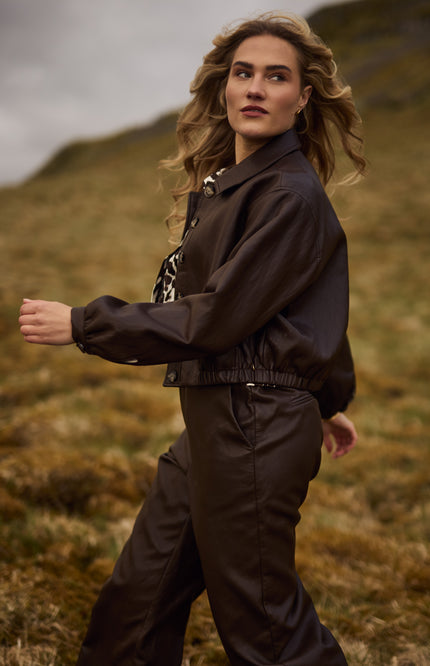 Jacket Fiene Dark Chocolate NKF13026