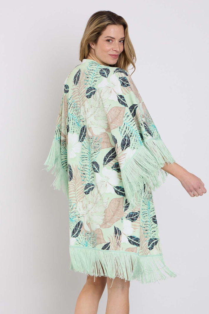 Mi Piace reiskimono met botanisch print in pistachekleur, licht en comfortabel voor reizen en ontspanning.