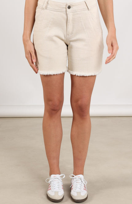 Nukus Short Tanya Ruffle Offwhite NKS09067 Stretchshop.nl