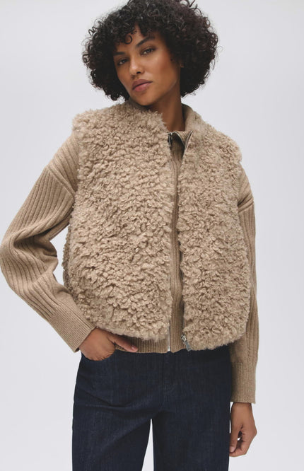 Vest Wikara Light Mocca