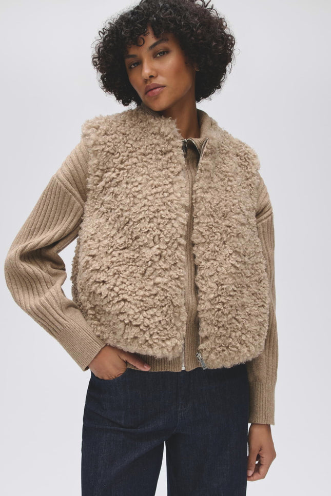 Vest Wikara Light Mocca