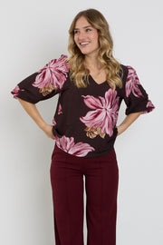 Bruine blouse met V-hals en bloemprint van Enjoy, zachte stof, modieuze damesmode voor casual of kantoor.