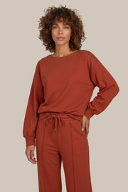 G-maxx Aoife gebreide sweater in Burnt Henna kleur, zachte textuur en comfortabele pasvorm, zichtbaar met ronde hals en lange mouwen