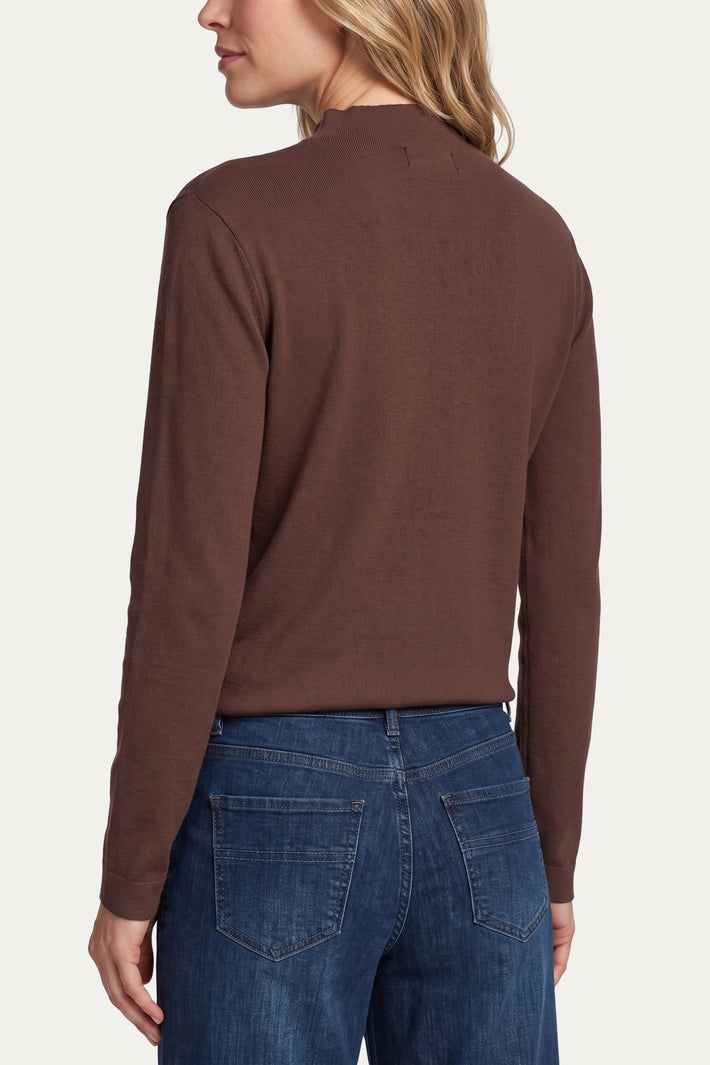 G-maxx Willaine knit top in cappuccino kleur met zachte textuur en comfortabele pasvorm, zichtbaar in de afbeelding.