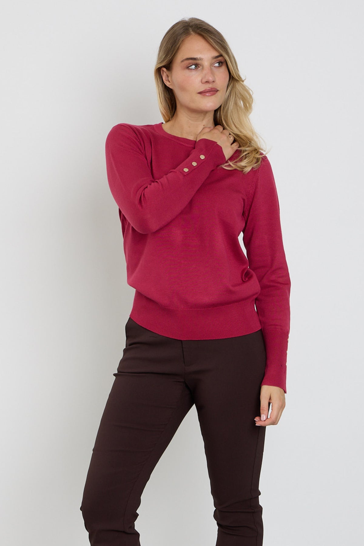 Vrijetijdstrui Freequent Fqkatie Red Bud met lange mouwen en ronde hals, comfortabel en stijlvol in rood met bloemendessin