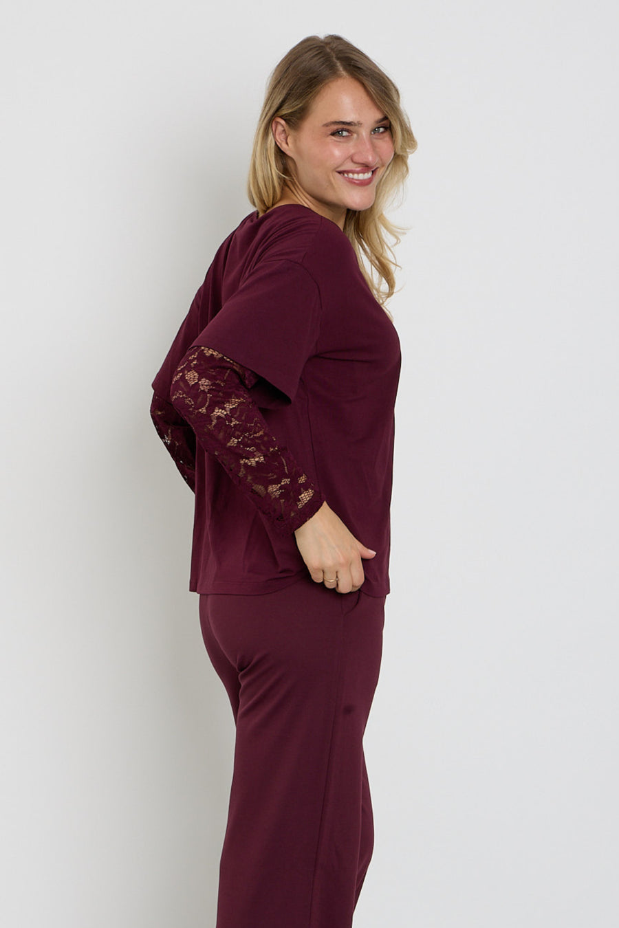 Freequent Fqchico Port Royale T-shirt in blauw met ronde hals en korte mouwen, casual en comfortabel voor dagelijks gebruik.
