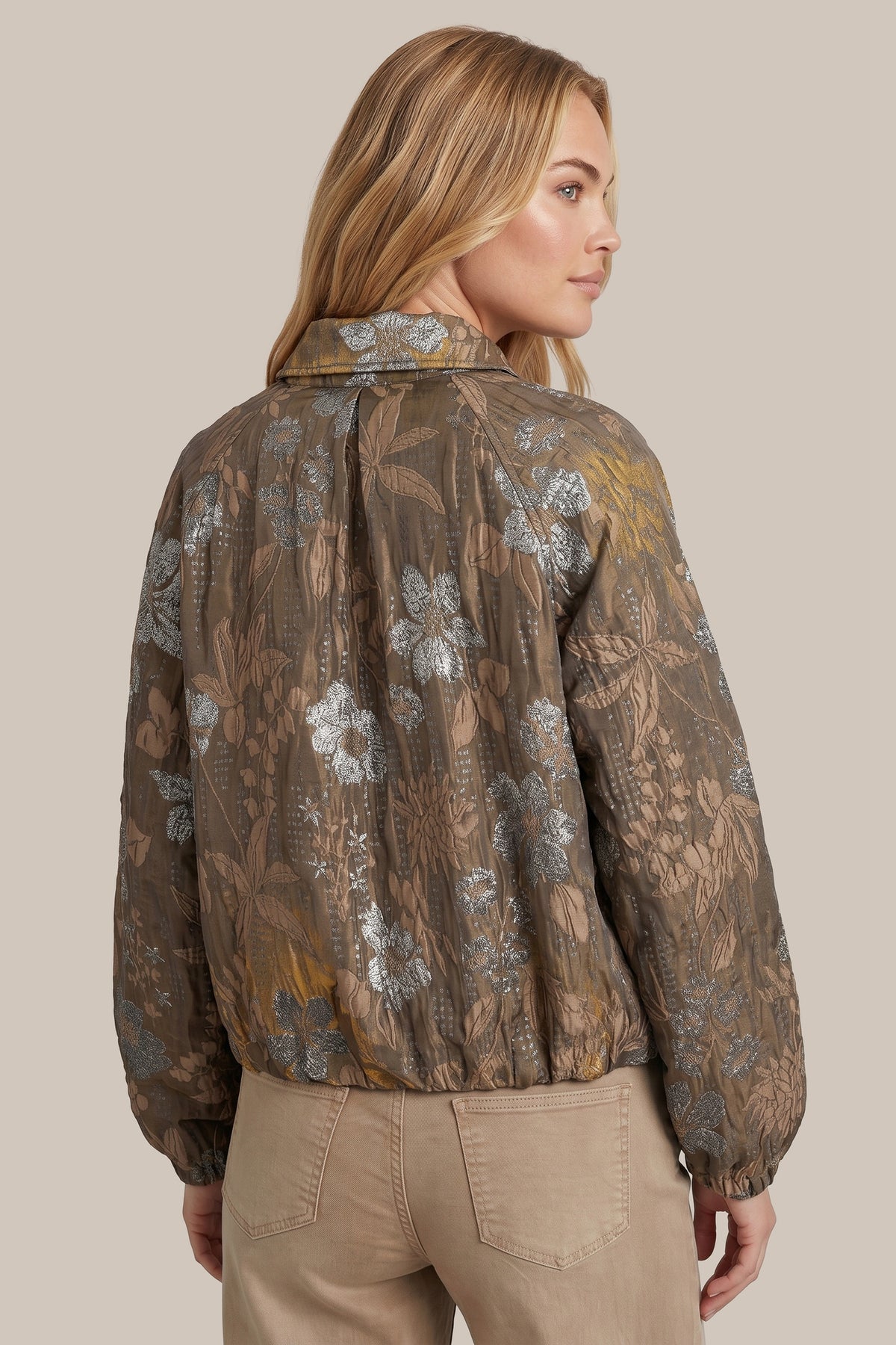 G-maxx Carra Dark Earth jas met ritssluiting en capuchon, ontworpen voor outdoor en avontuur.