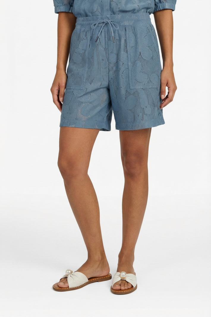 Lichtblauwe korte jeans van G-maxx Lilja Light Denim, casual damesmodel met denim stof en klassieke snit.