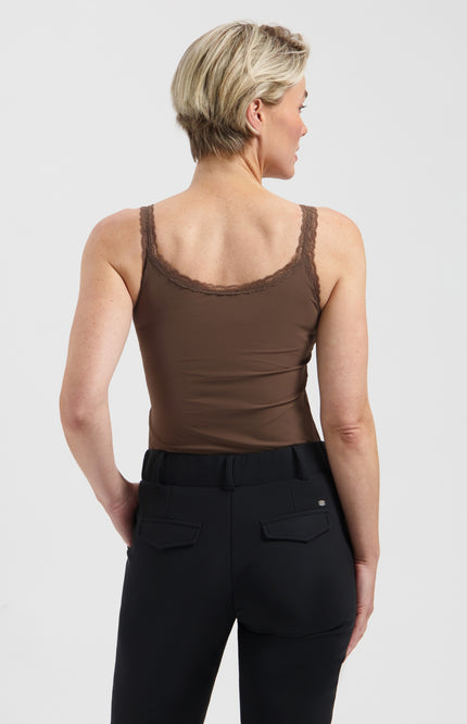 Travel Top Lacy Truffle L24.275.3620