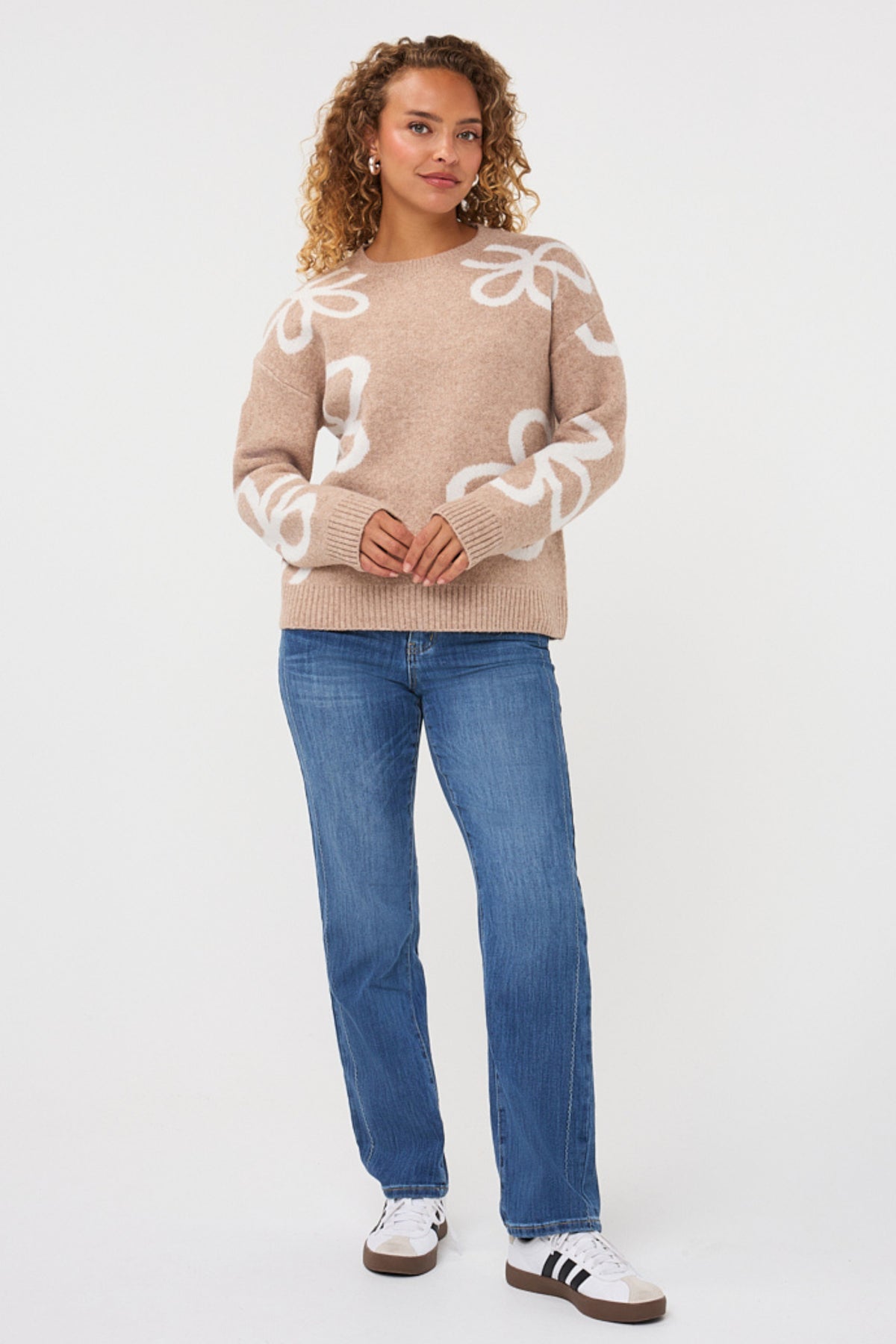 EsQualo sweater met intarsia patroon in zandkleur melange, comfortabel en stijlvol, close-up van de getextureerde stof.