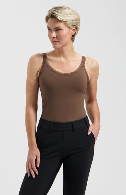 Travel Top Lacy Truffle L24.275.3620