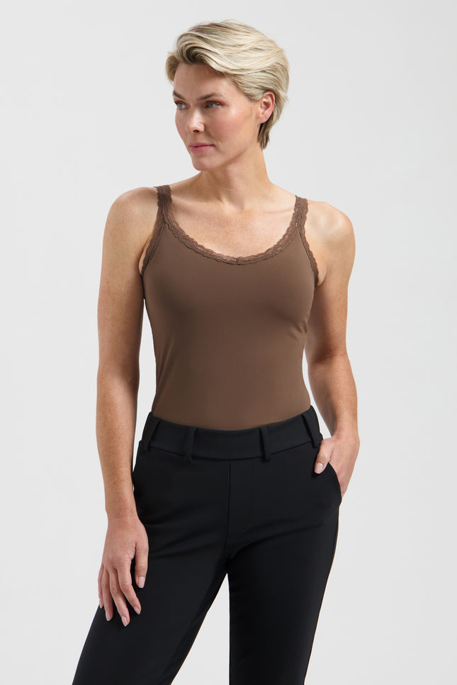Travel Top Lacy Truffle L24.275.3620