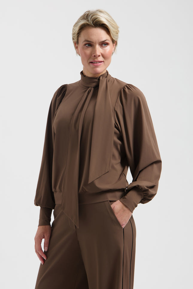 Travel Top Harlow Truffle L24.275.3619