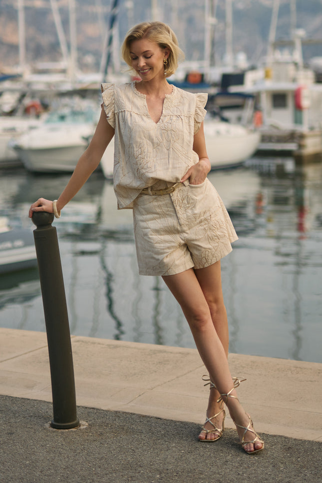 Nukus Short Dagmar Embroidery Sand NKS09052 Stretchshop.nl