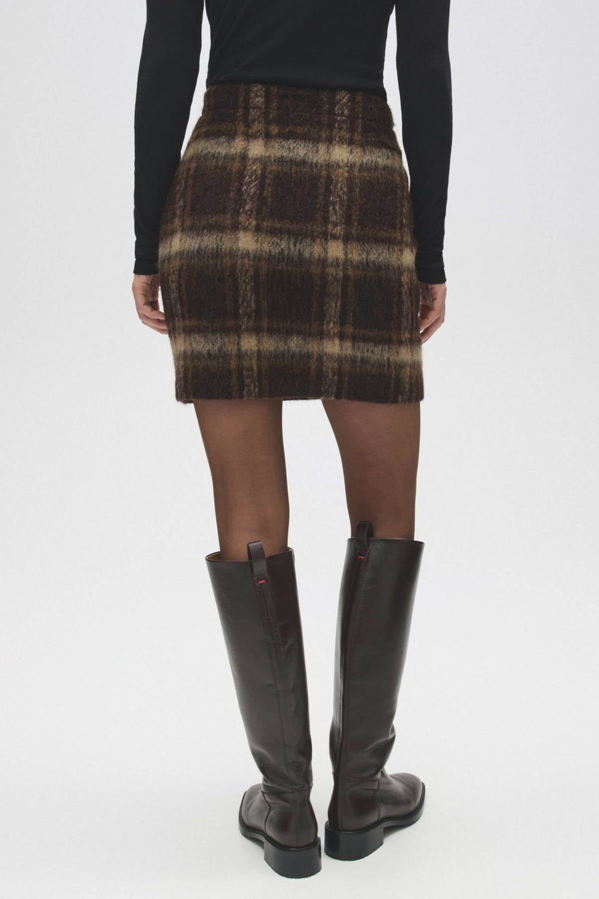 Lichte mocca rok Ravenna Herritage van Opus, verstelbare taille met riem, modieus en elegant voor dames.