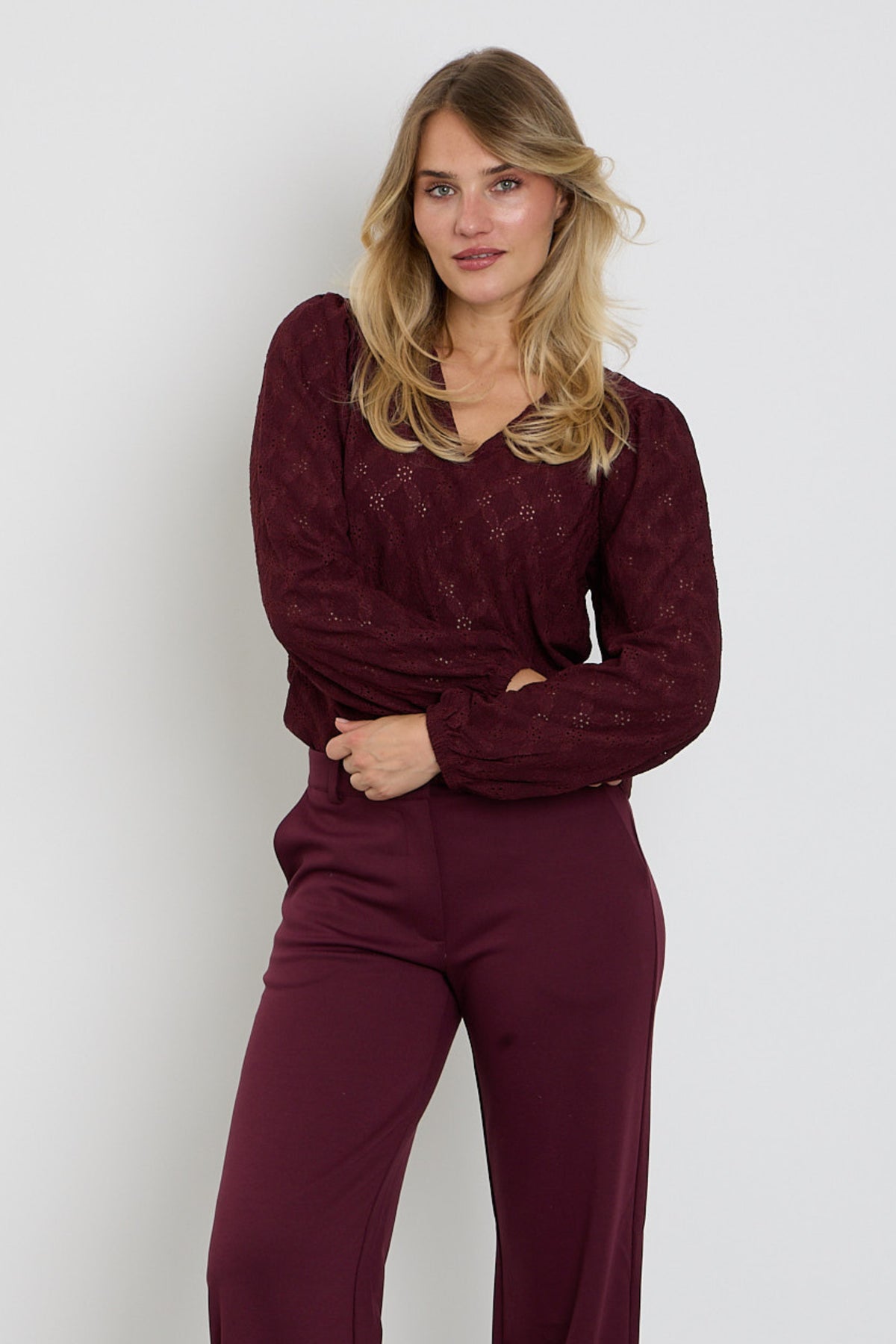 Vrijetijd blouse Fqeskiona Port Royale van Freequent met lange mouwen en print, zichtbaar in de afbeelding.
