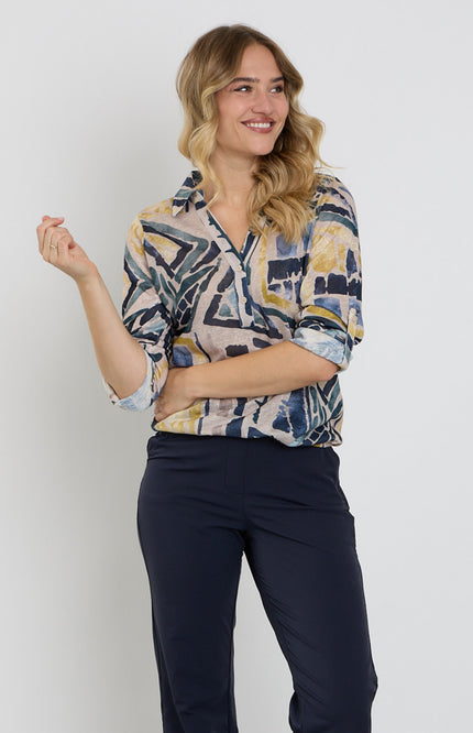 Enjoy blouse polo met grafische print in zandkleur, korte mouwen en comfortabele pasvorm, stijlvolle damestop.