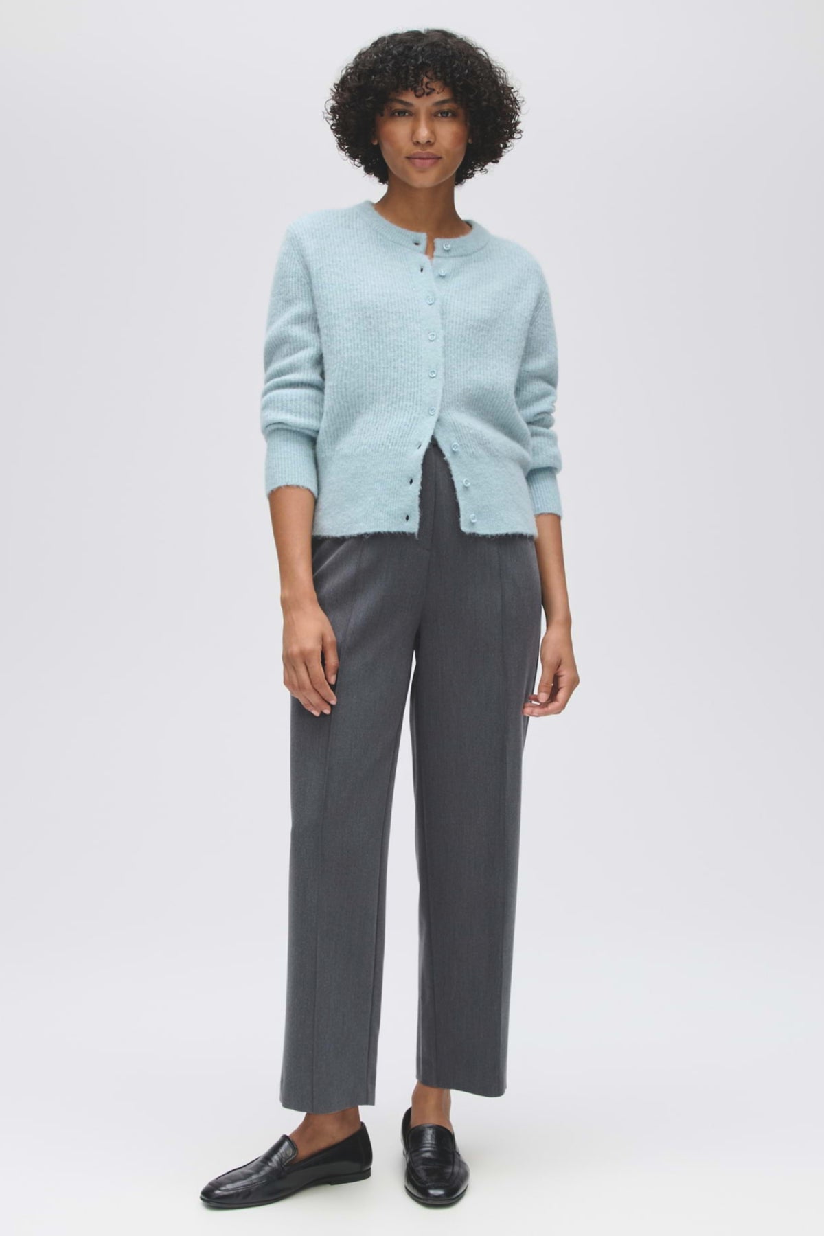 Opus Mozy Mod anthracietkleurige broek met elastische taille en rechte pijpen, casual en comfortabel voor dagelijks gebruik.
