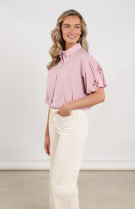 Nukus Blouse Leia SS Blush NKS02127 Stretchshop.nl