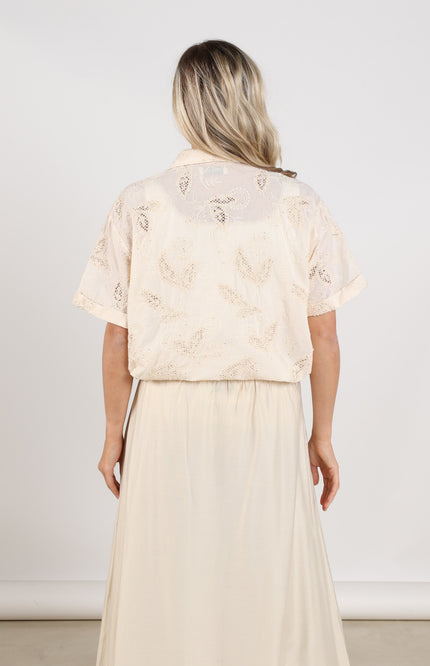 Nukus Blouse Leonora Sand NKS02124 Stretchshop.nl