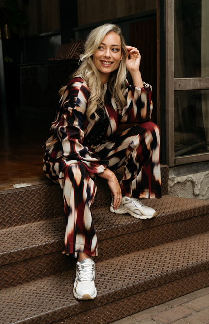 &Co woman Broek Dawn Faded Big Wine Red Multi PA403 Stretchshop.nl
