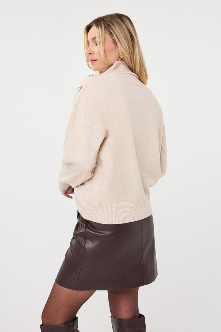EsQualo melange lurex trui in biscuitkleur, zachte knitwear met glanzende lurex details, geschikt voor casual en stijlvolle outfits.