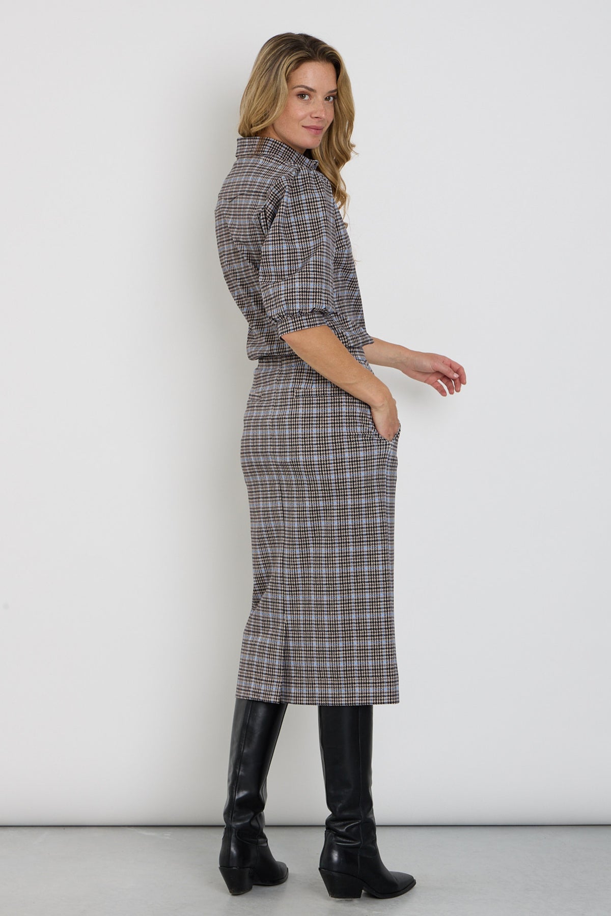 Mi Piace Della Blue Heavy Travel Rok met tweedprint, Harvest Tweed ontwerp, stijlvolle blauwe damesrok voor reizen