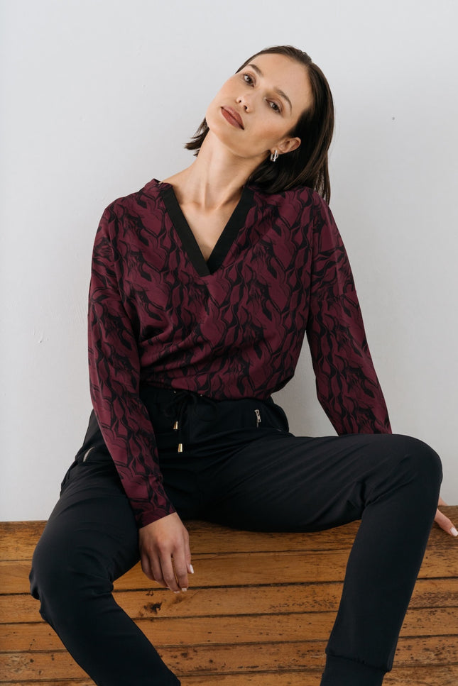 Travel Top Losina Abstract Plum