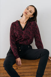 Zwarte reisbroek voor dames van Maicazz & Zizo, comfortabel en stijlvol met een casual pasvorm.