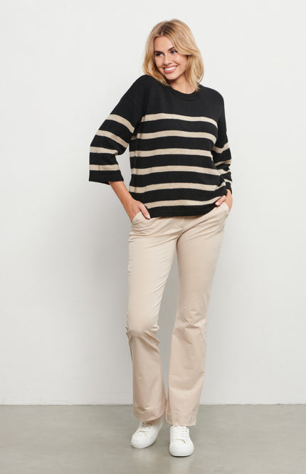 &Co woman Travel Broek Penelope Flare Sand PA203-1 Stretchshop.nl