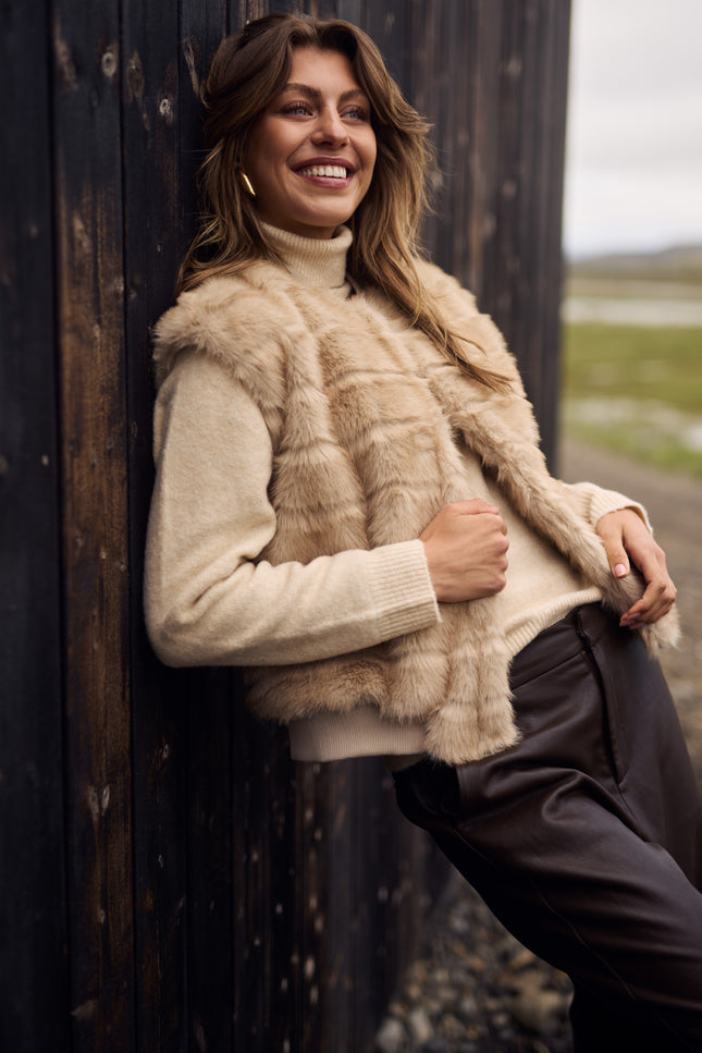 Trui Steffie Sand NKF03004