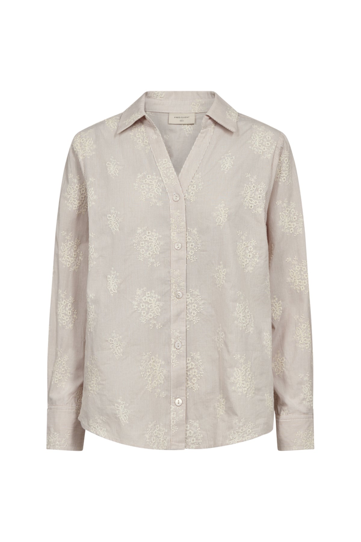 Witte blouse van Freequent Fqlela Brilliant Moonbeam met elegante pasvorm en zachte stof, zichtbaar met knoopsluiting en kraag