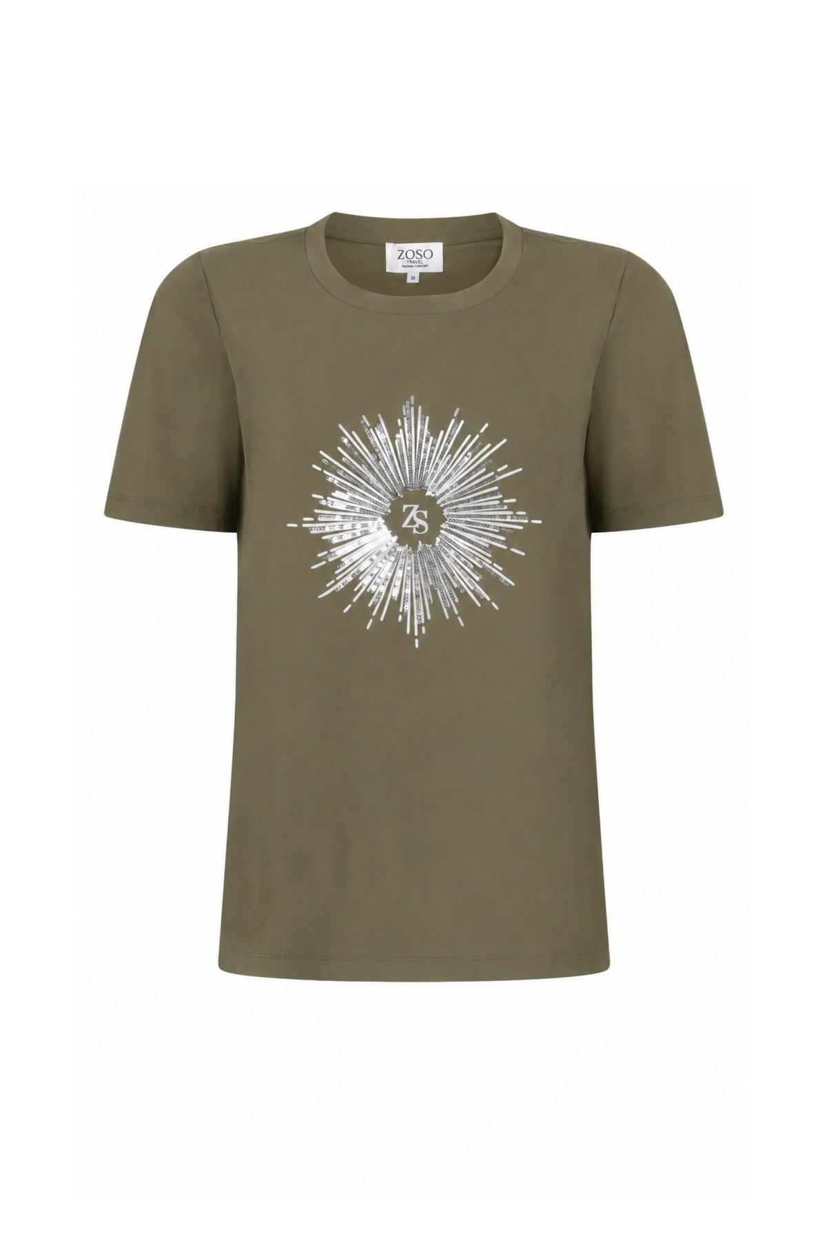 Zoso Travel T-Shirt Vivian Green 265, groene katoenen T-shirt met reisprint, gedragen door een persoon, casual uitstraling.