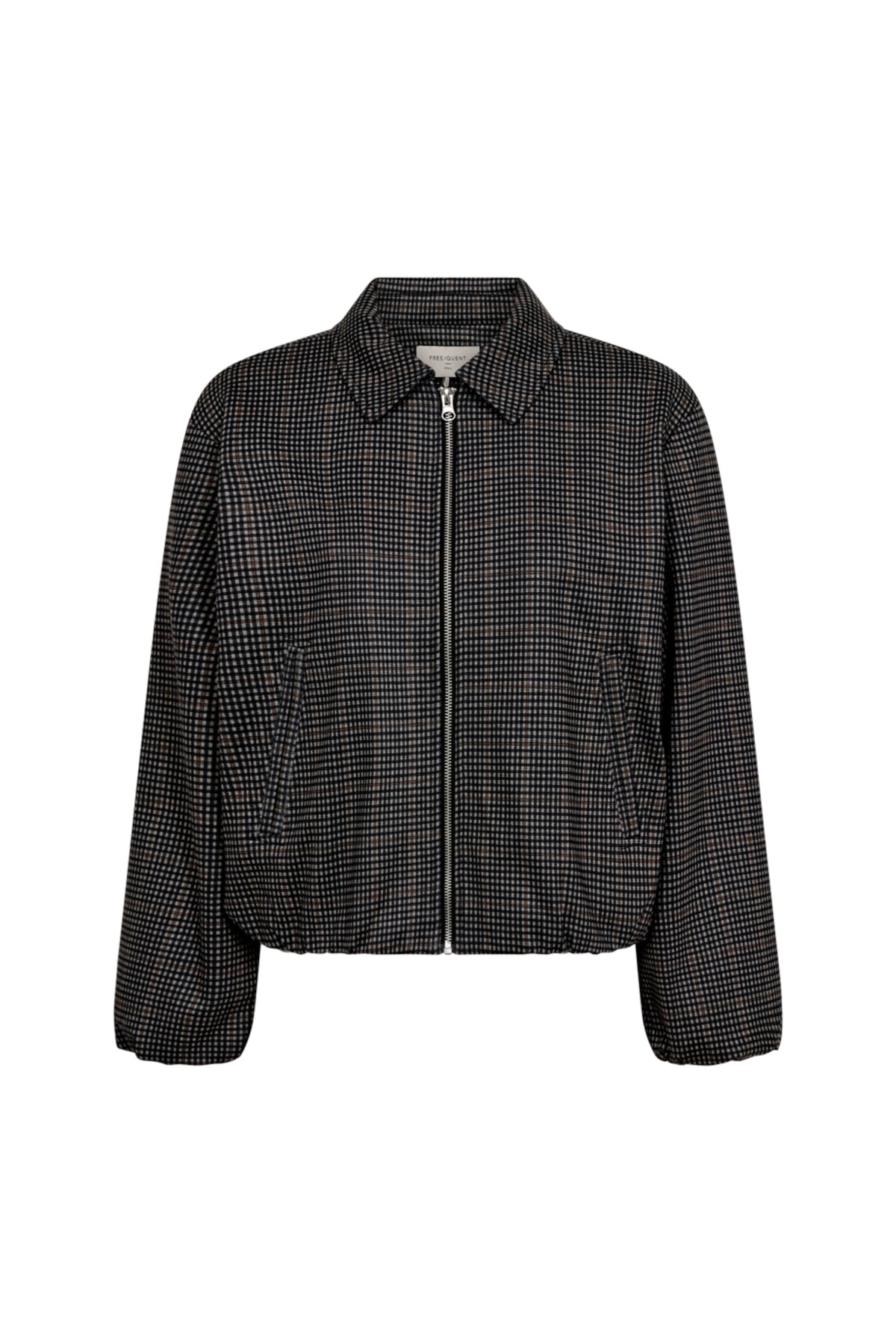 Freequent Fqnaduva Desert taupe en zwart jack met capuchon en ritssluiting, casual winterjas voor dames.