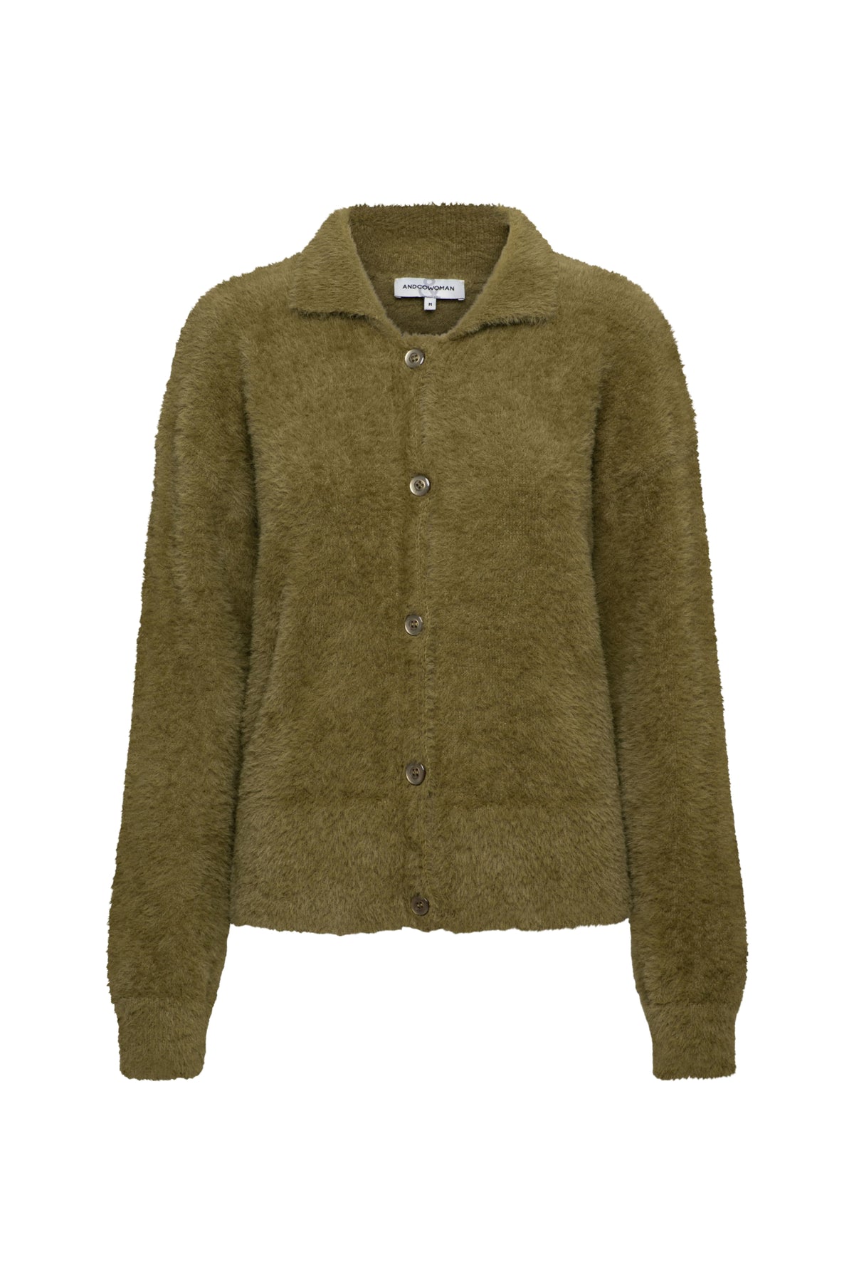 Olijfgroene vest Bettine van &Co woman, zachte stof, close-up van het stijlvolle design en comfortabele pasvorm.