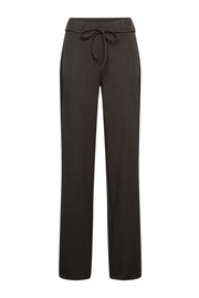 Donker kaki broek Grace van &Co woman, casual model met rechte snit en elastische taille, zichtbaar in de afbeelding.