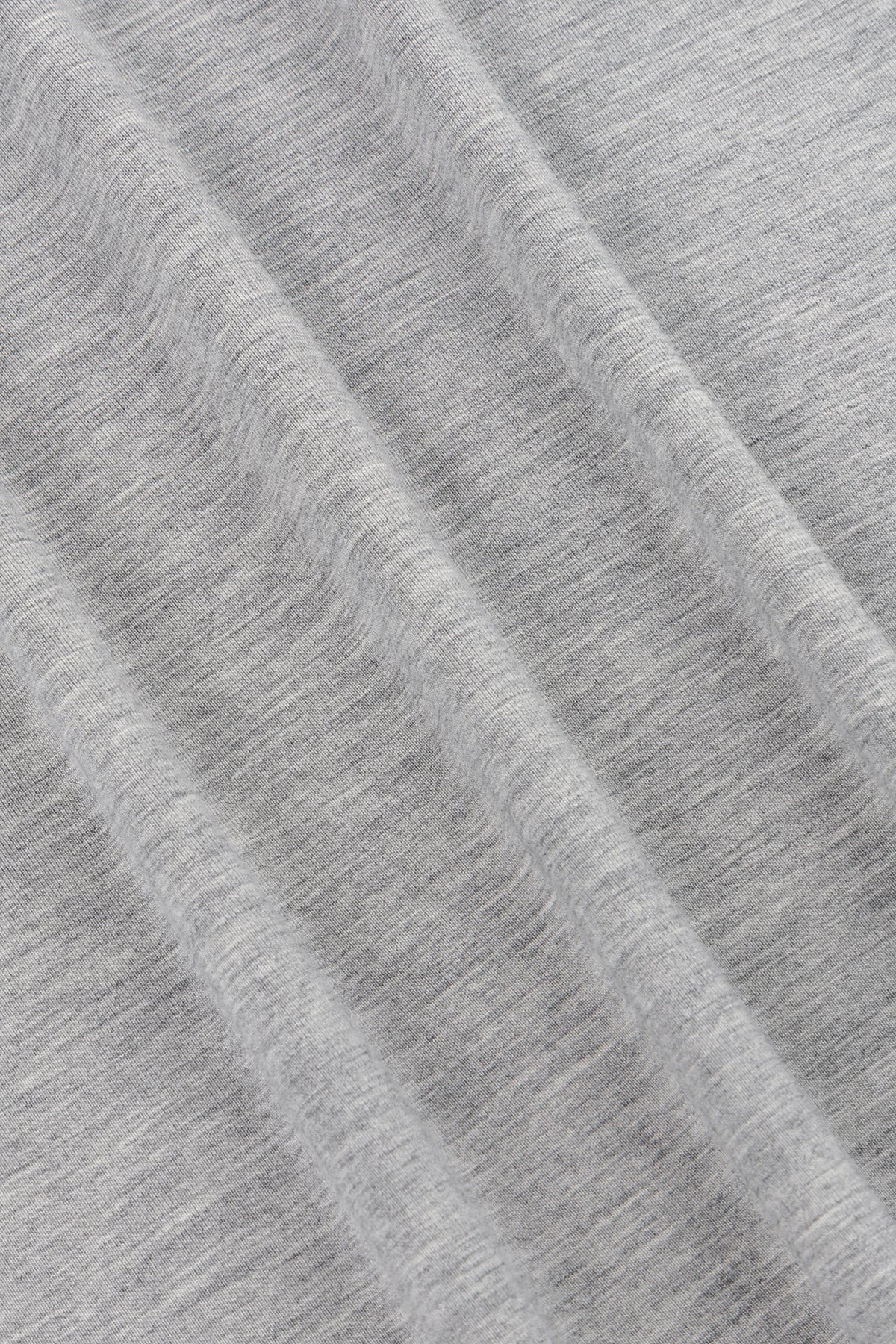 Kaki grijze top van Studio Amaya, fijne pasvorm en zacht materiaal, perfect voor casual en stijlvolle outfits