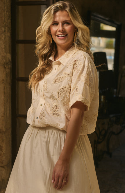 Nukus Blouse Leonora Sand NKS02124 Stretchshop.nl