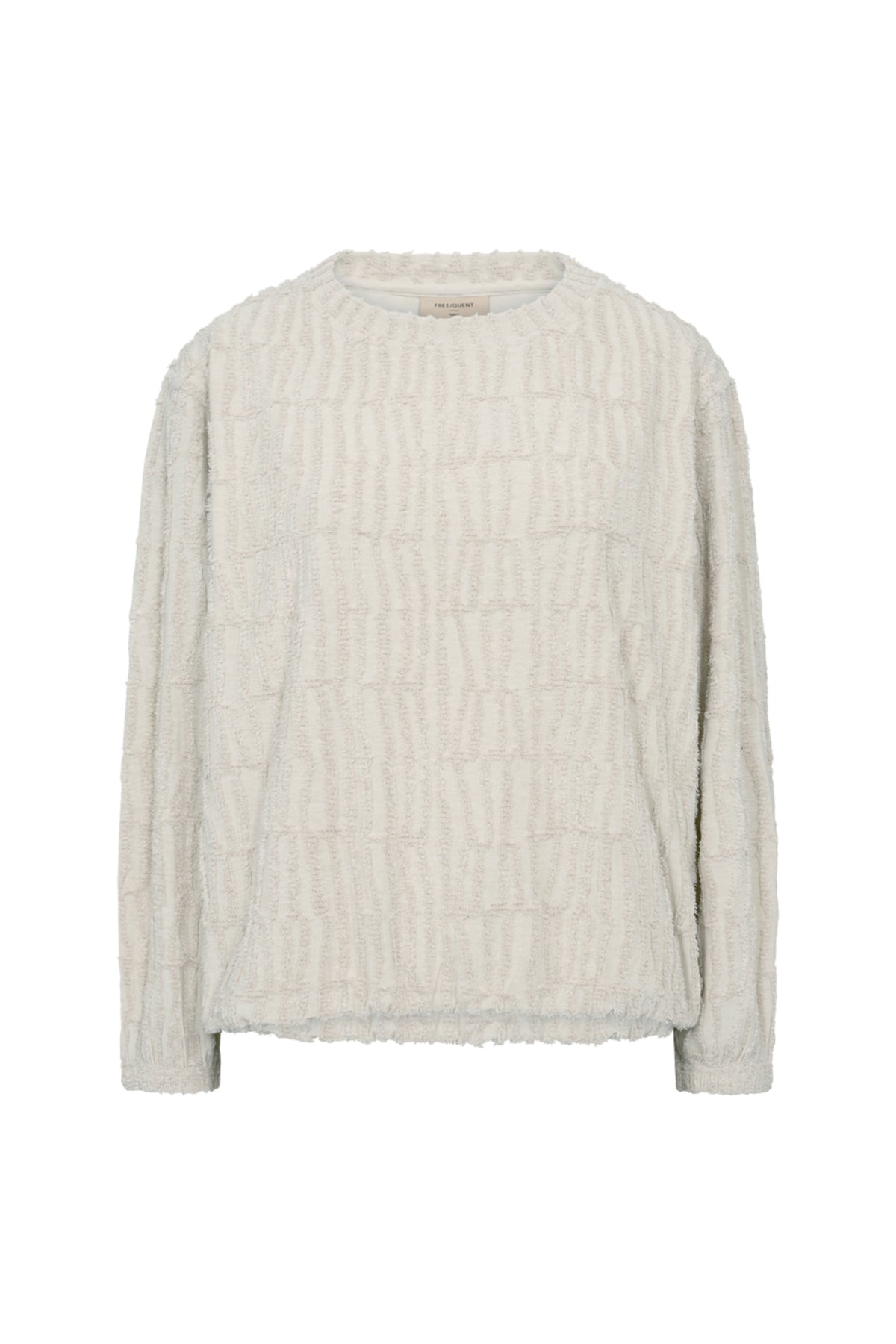 Donkerblauwe trui Freequent Fqmarisol Moonbeam met zachte knitstof en ronde hals, gedragen door een model.