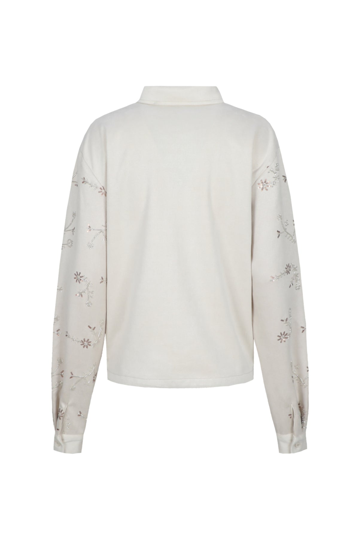 G-maxx blouse Blythely Sand met lange mouwen en losse pasvorm, gedragen door een model, in een neutrale zandkleur.