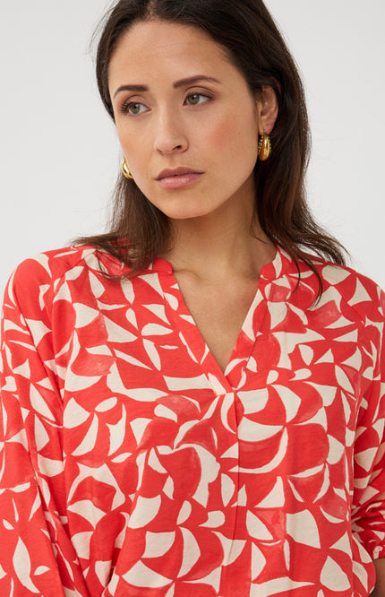 Blouse Raglan Scarlet Graphic Print SP26.14003