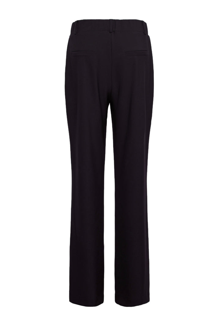 Zwarte &Co woman Heavy Travel Broek Patrice Deep Plum PA359 met elastische taille en diepe paarse kleur, comfortabel en stijlvol.
