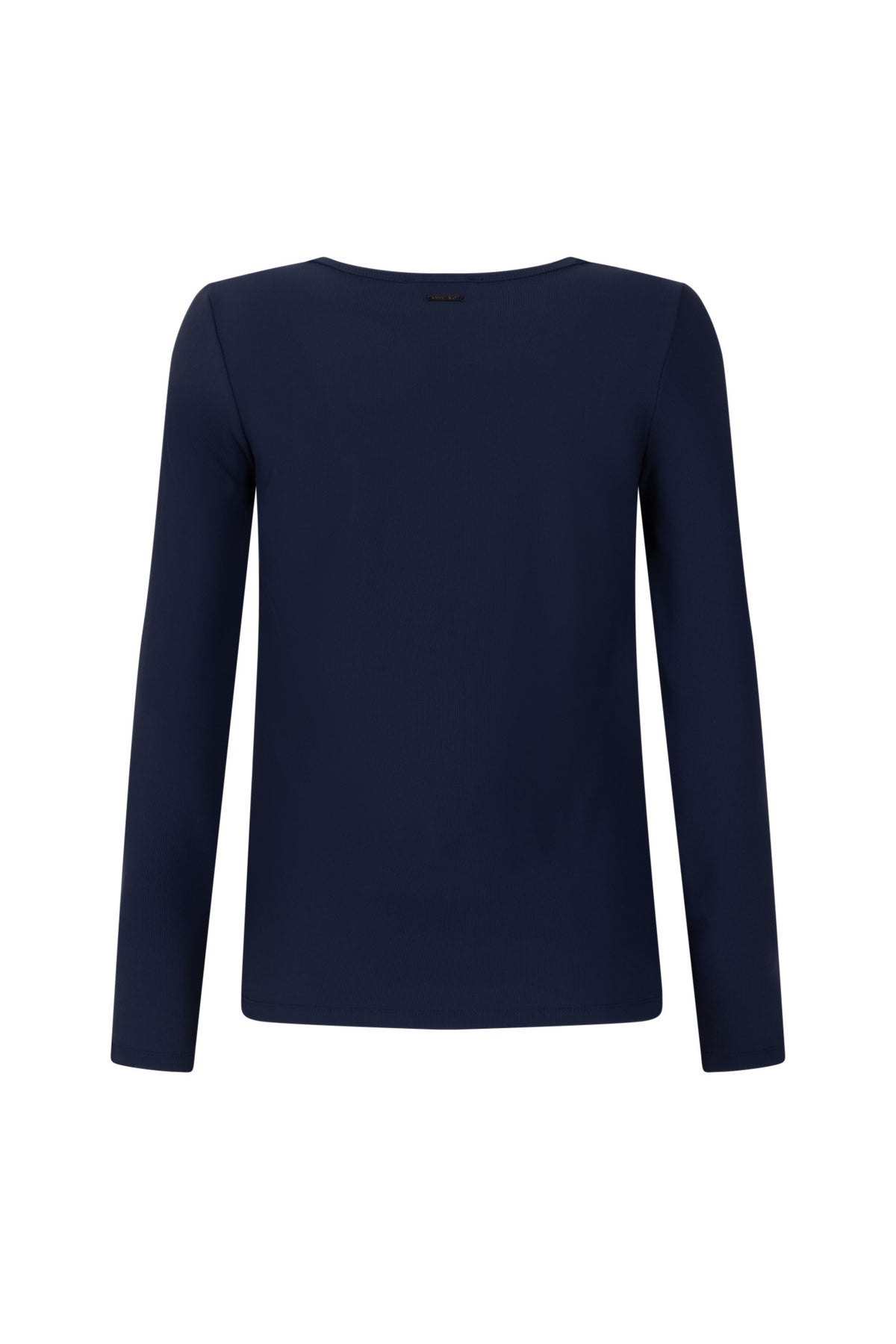 Zoso Travel Top June Navy, comfortabel en stijlvol, te zien in een close-up afbeelding van de navy blauwe top.